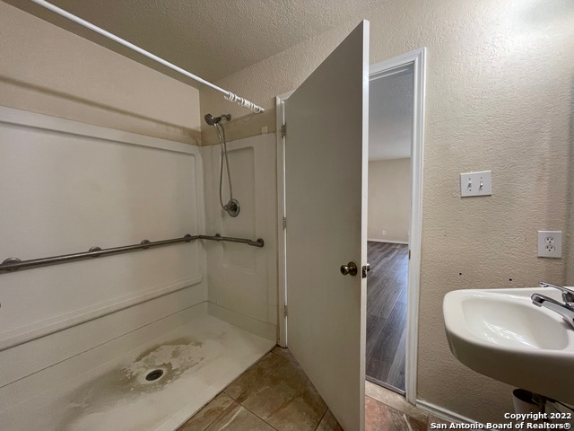 Image 16 of 26 For 6506 Falcons Heights