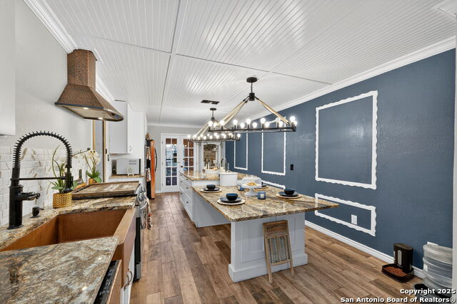 Image 10 of 31 For 111 Santa Anna