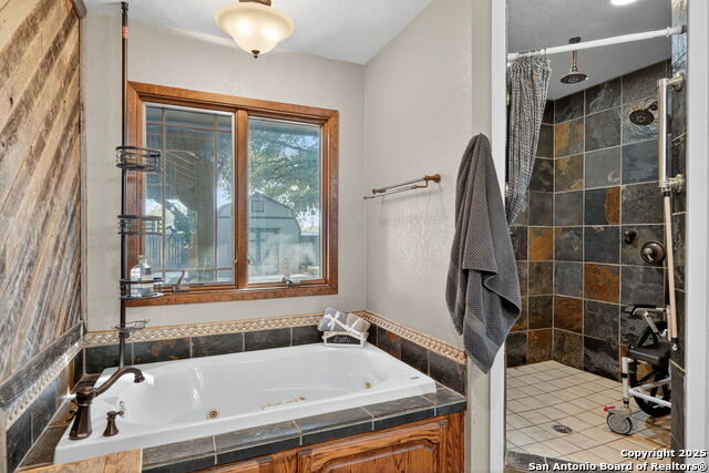 Image 17 of 31 For 111 Santa Anna