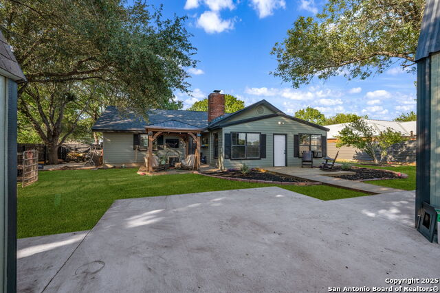 Image 22 of 31 For 111 Santa Anna