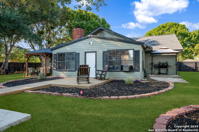 Image 24 of 31 For 111 Santa Anna