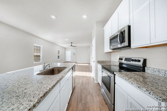 Image 10 of 21 For 3439 Redbud Grove