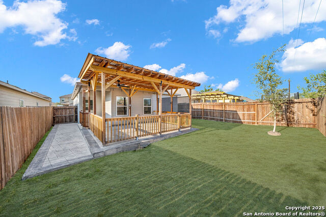 Image 4 of 21 For 3439 Redbud Grove