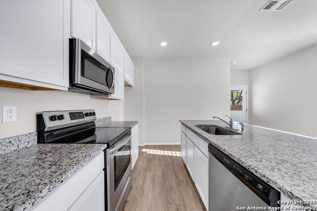 Image 9 of 21 For 3439 Redbud Grove