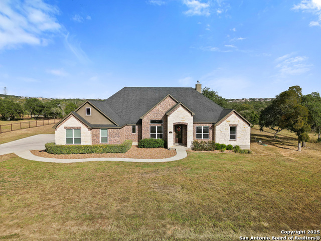 Details for 451 Stone Loop, Castroville, TX 78009
