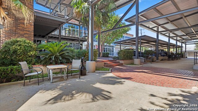 Image 4 of 29 For 1339 Flores S 105b