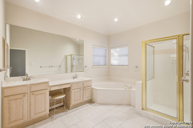 Image 20 of 43 For 18026 Cerca Rojo Drive