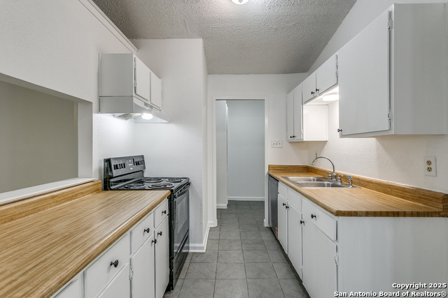 Image 13 of 25 For 14436 Woods Hole