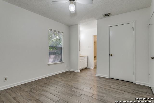 Image 20 of 25 For 14436 Woods Hole