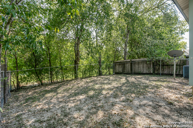 Image 23 of 25 For 14436 Woods Hole