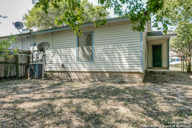 Image 25 of 25 For 14436 Woods Hole