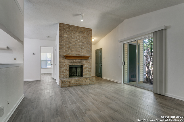 Image 3 of 25 For 14436 Woods Hole