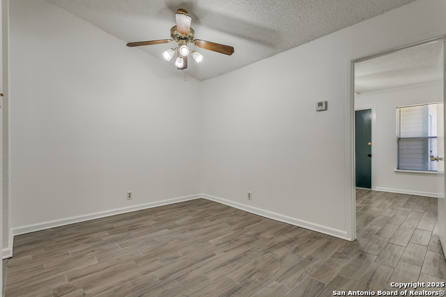 Image 8 of 25 For 14436 Woods Hole