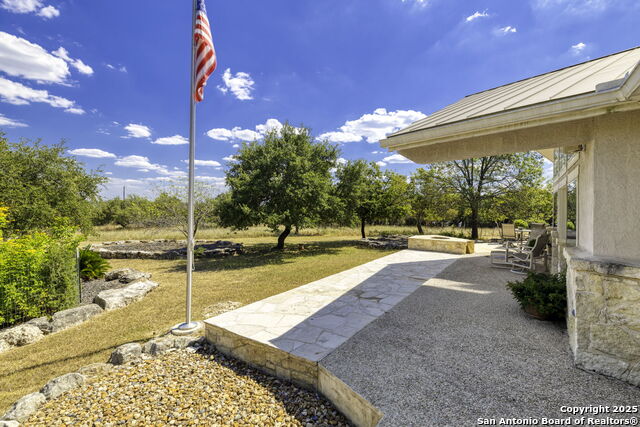 Image 8 of 38 For 210 Country Meadow