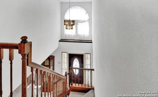 Image 23 of 31 For 353 Eagle Ridge