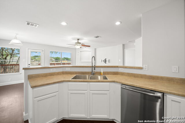 Image 12 of 42 For 208 Roadrunner