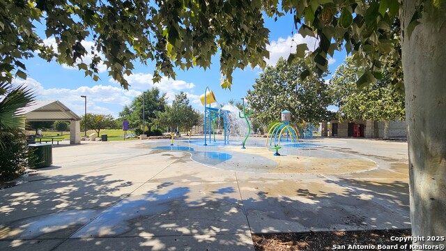 Image 35 of 42 For 208 Roadrunner