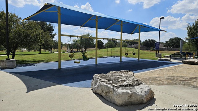 Image 37 of 42 For 208 Roadrunner