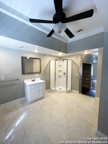 Image 12 of 20 For 604 Hollywood Avenue W