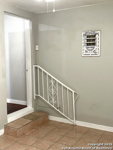 Image 16 of 20 For 604 Hollywood Avenue W