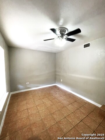 Image 17 of 20 For 604 Hollywood Avenue W