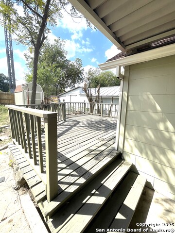 Image 19 of 20 For 604 Hollywood Avenue W