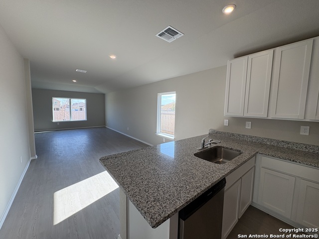 Image 10 of 21 For 729 Canyon View