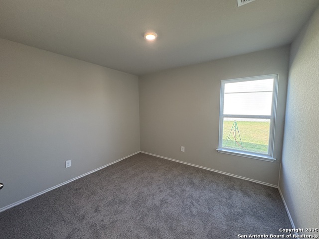 Image 17 of 21 For 729 Canyon View