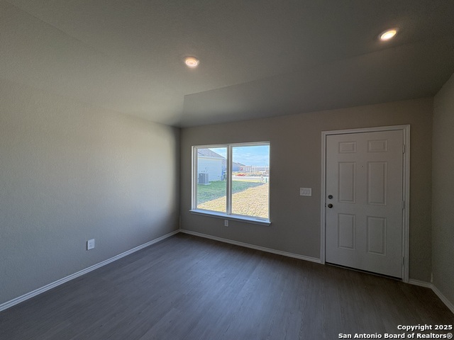 Image 5 of 21 For 729 Canyon View