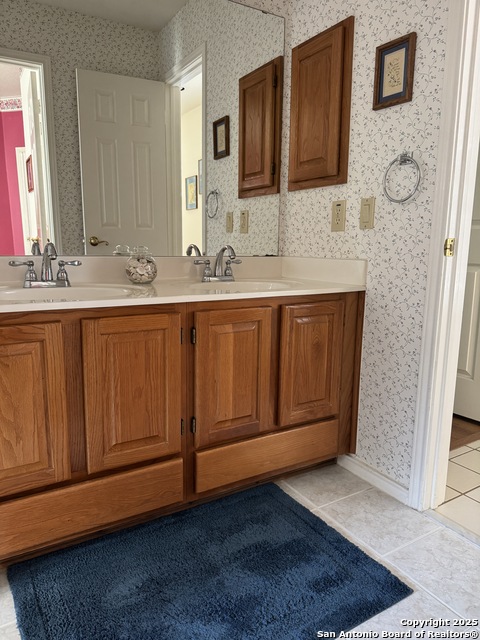 Image 11 of 33 For 11842 Queenston