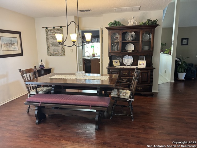 Image 13 of 33 For 11842 Queenston