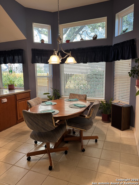 Image 17 of 33 For 11842 Queenston