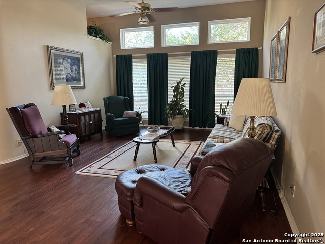 Image 24 of 33 For 11842 Queenston