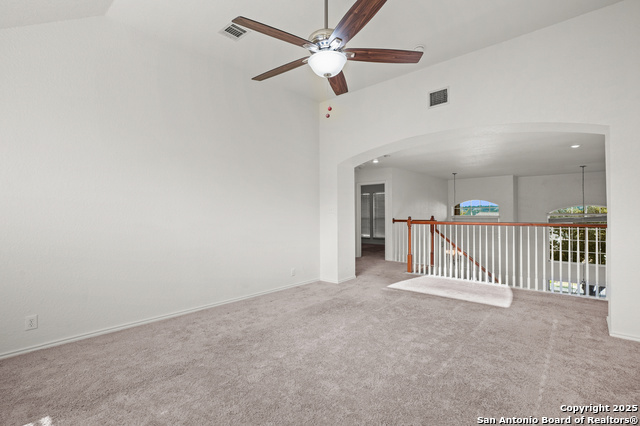 Listing photo id 19 for 3330 Edge View