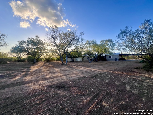 Image 39 of 44 For 445 South Trail