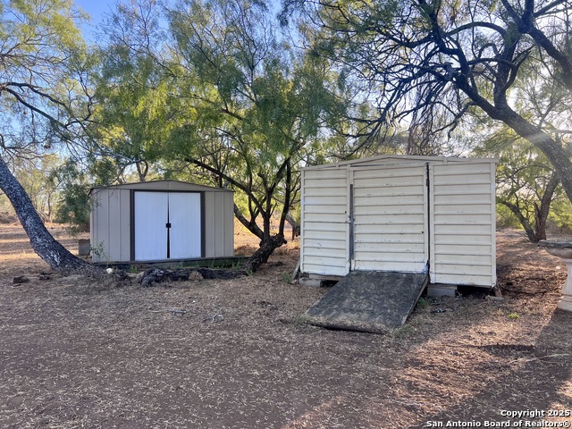 Image 40 of 44 For 445 South Trail