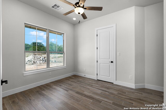 Image 5 of 40 For 319 Serenity