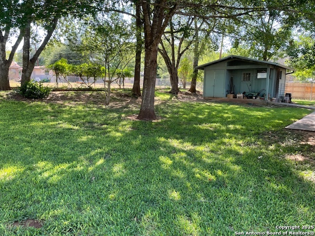 Image 5 of 19 For 514 Hackberry E