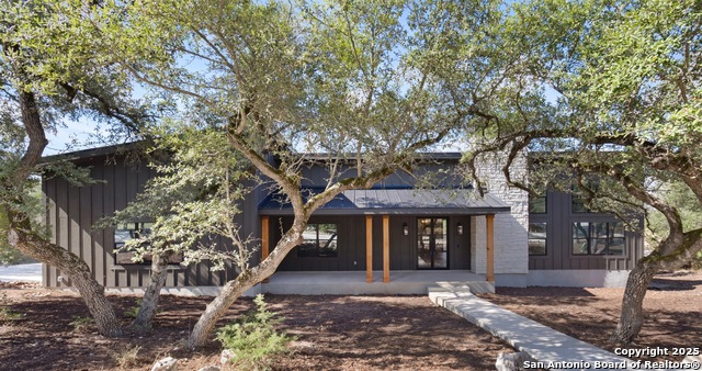 Details for 1129 Estate Dr, New Braunfels, TX 78132