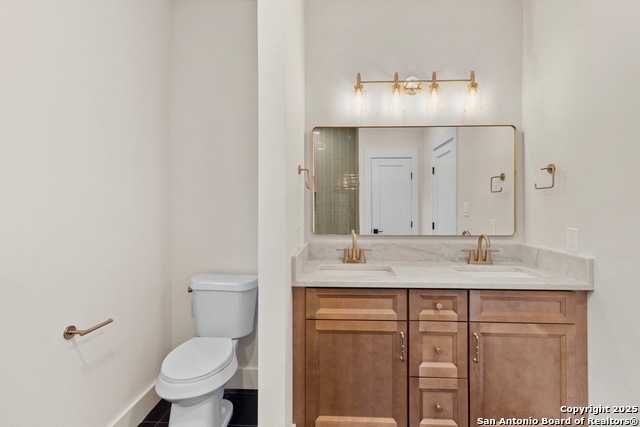 Image 18 of 40 For 1129 Estate Dr