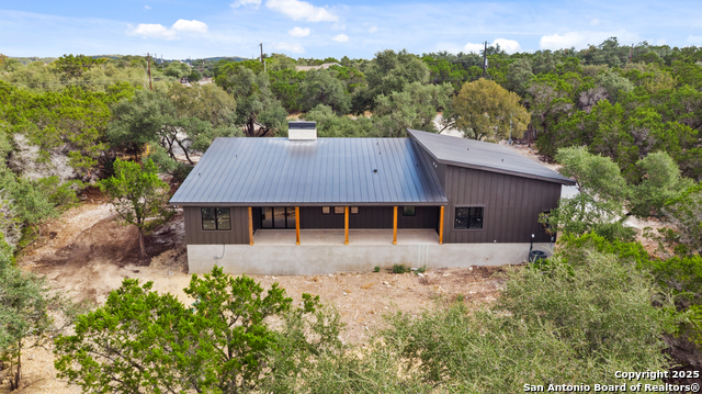 Image 22 of 40 For 1129 Estate Dr