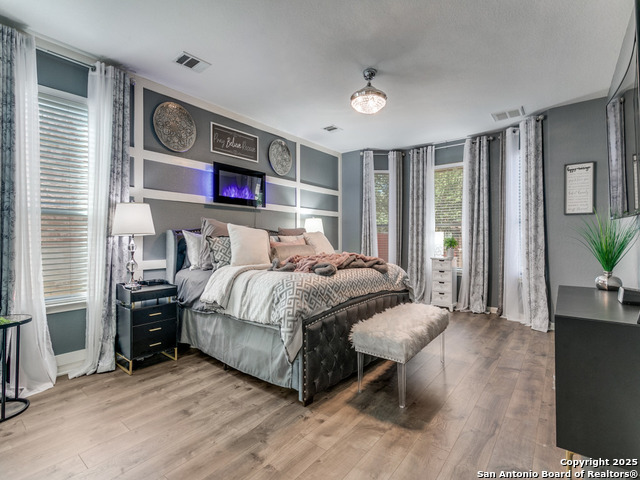 Listing photo id 11 for 26035 Laurel Pass