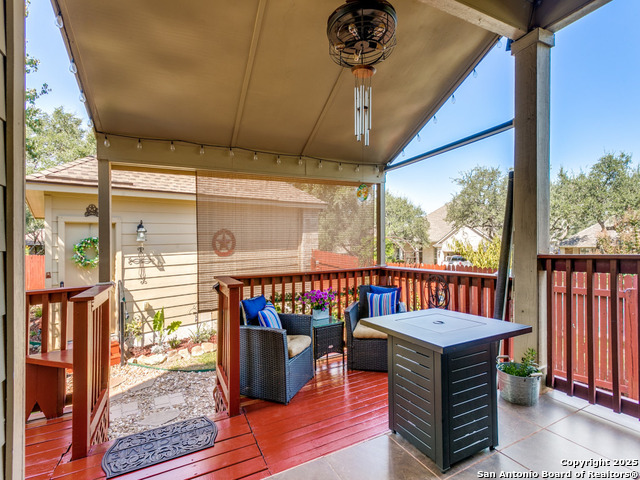 Listing photo id 20 for 26035 Laurel Pass