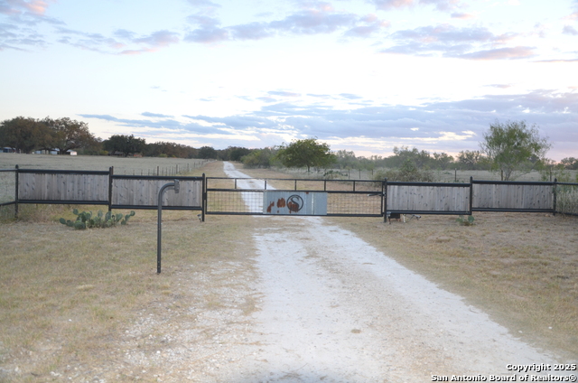 Image 3 of 31 For 1219 County Road 761
