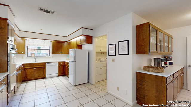 Image 13 of 38 For 9023 Luzita  