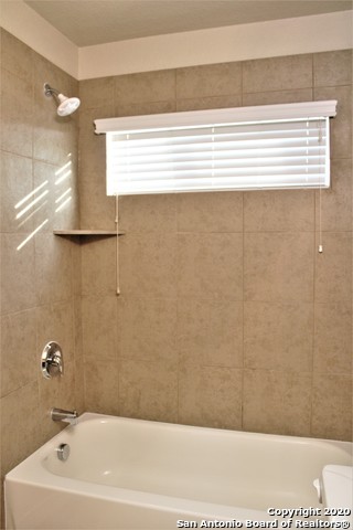 Image 16 of 20 For 625 Meadow Arbor