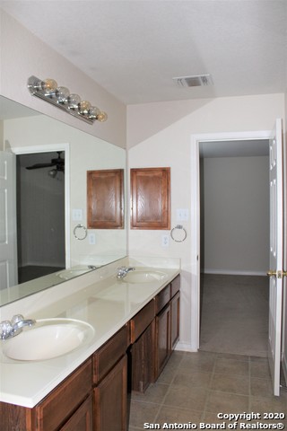 Image 17 of 20 For 625 Meadow Arbor