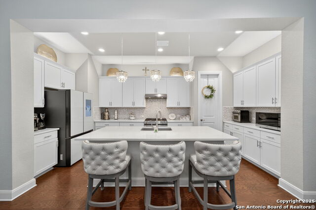 Image 10 of 28 For 620 Guenther