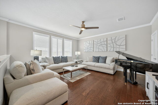 Image 19 of 28 For 620 Guenther