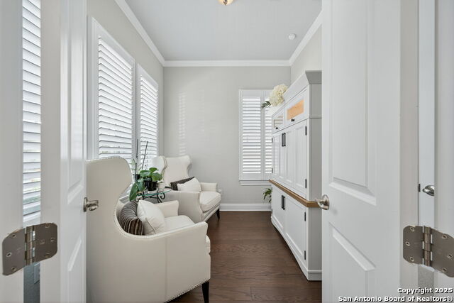 Image 4 of 28 For 620 Guenther